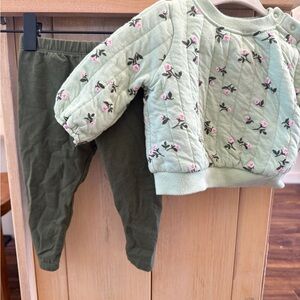 Cat & Jack Green Floral Quilted Leggings Set